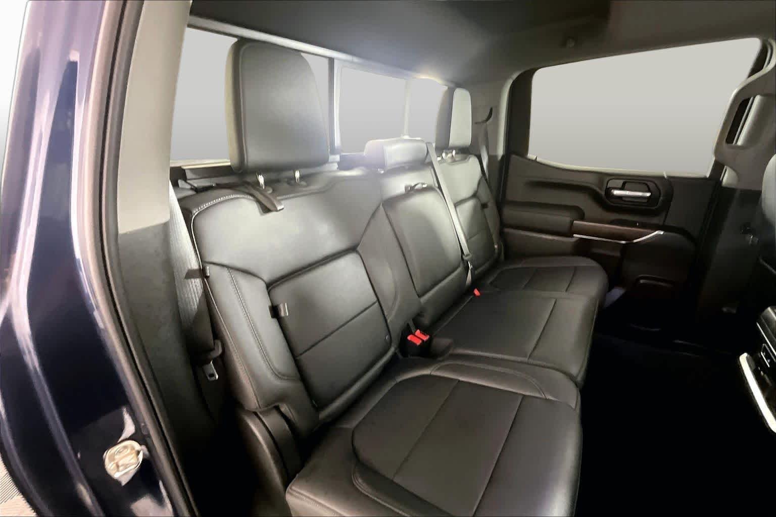 Used 2021 Pacific Blue Metallic GMC SLT image 19