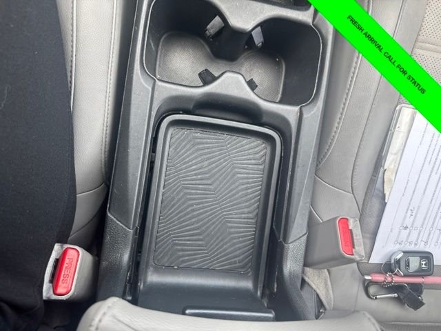 Used 2017 Lunar Silver Metallic Honda EX-L image 32