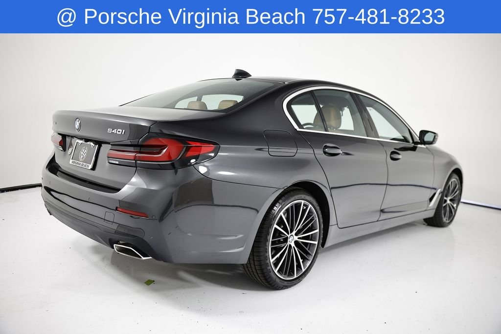 Used 2023 Gray BMW 540i xDrive image 5