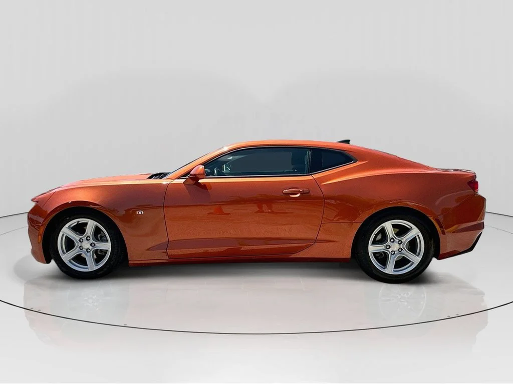 Used 2023 Red Chevrolet 1LT image 4