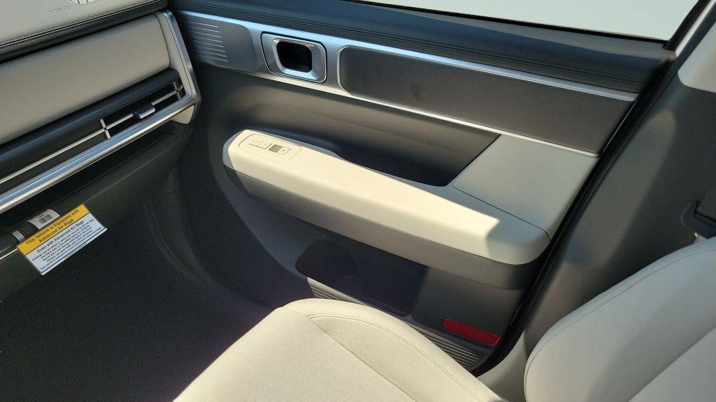 New 2026 White Hyundai SE image 42