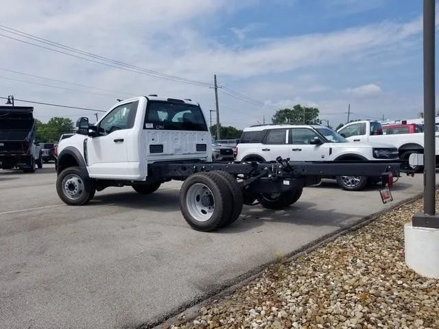 New 2026 Oxford White Ford F-550® XL image 13