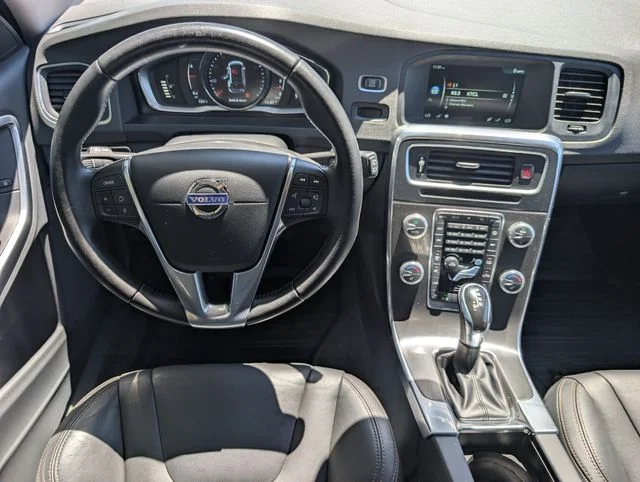 Used 2016 Crystal White Pearl Volvo T5 image 11
