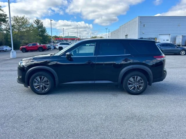 Used 2024 Black Nissan S image 7