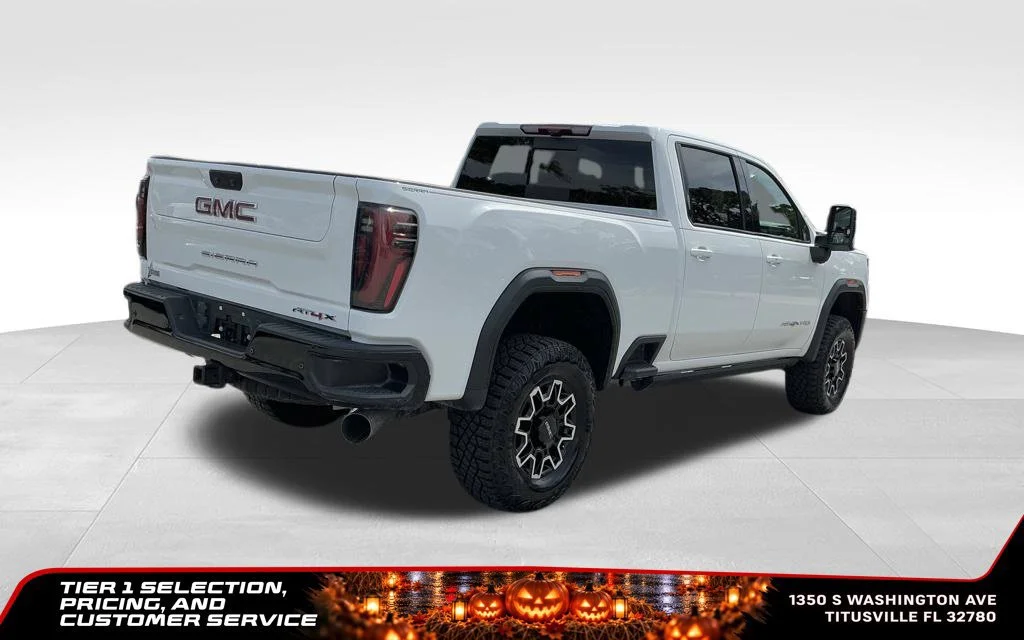 Used 2024 Summit White GMC AT4X image 10