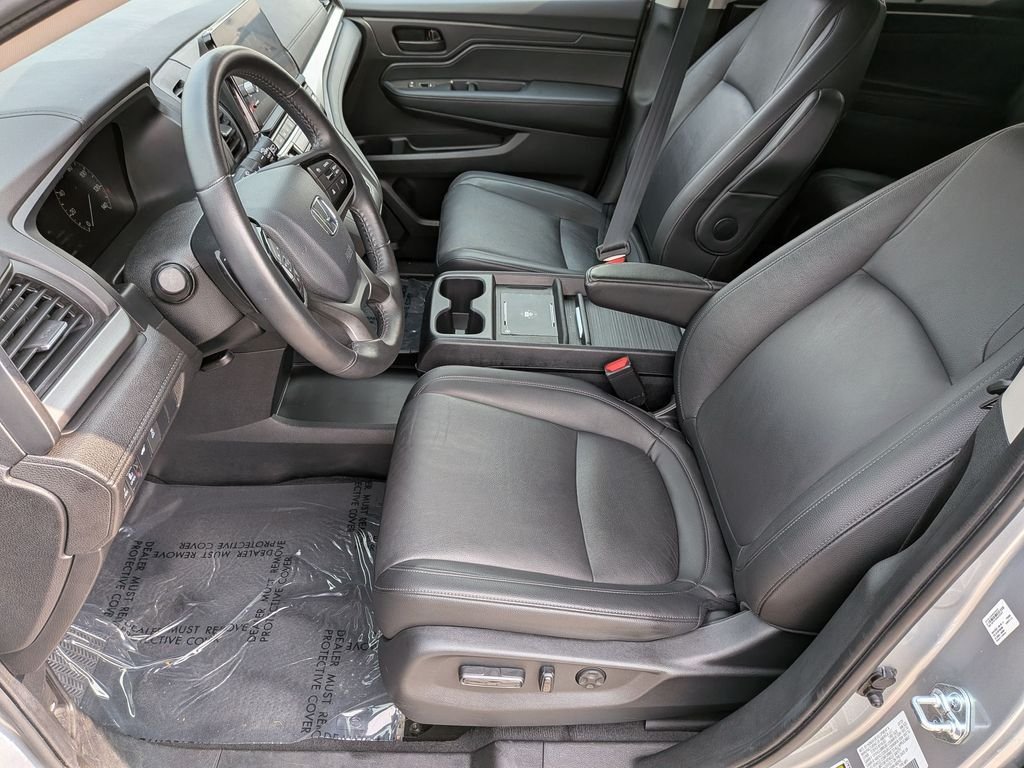 Used 2025 Silver Honda EX-L image 16