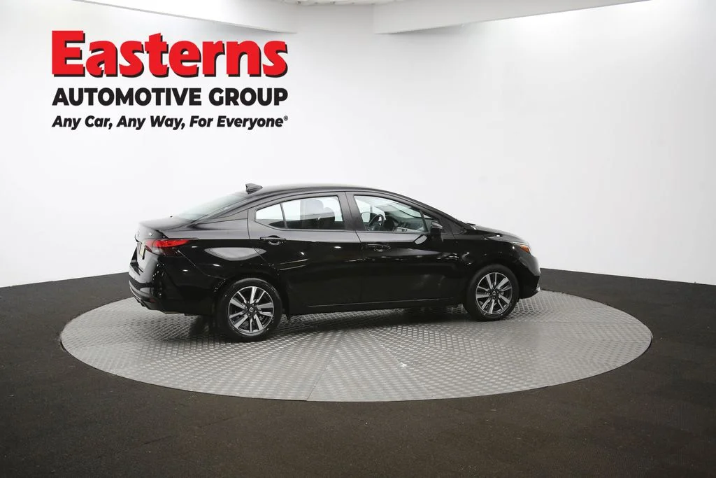 Used 2021 Black Nissan 1.6 SV image 40