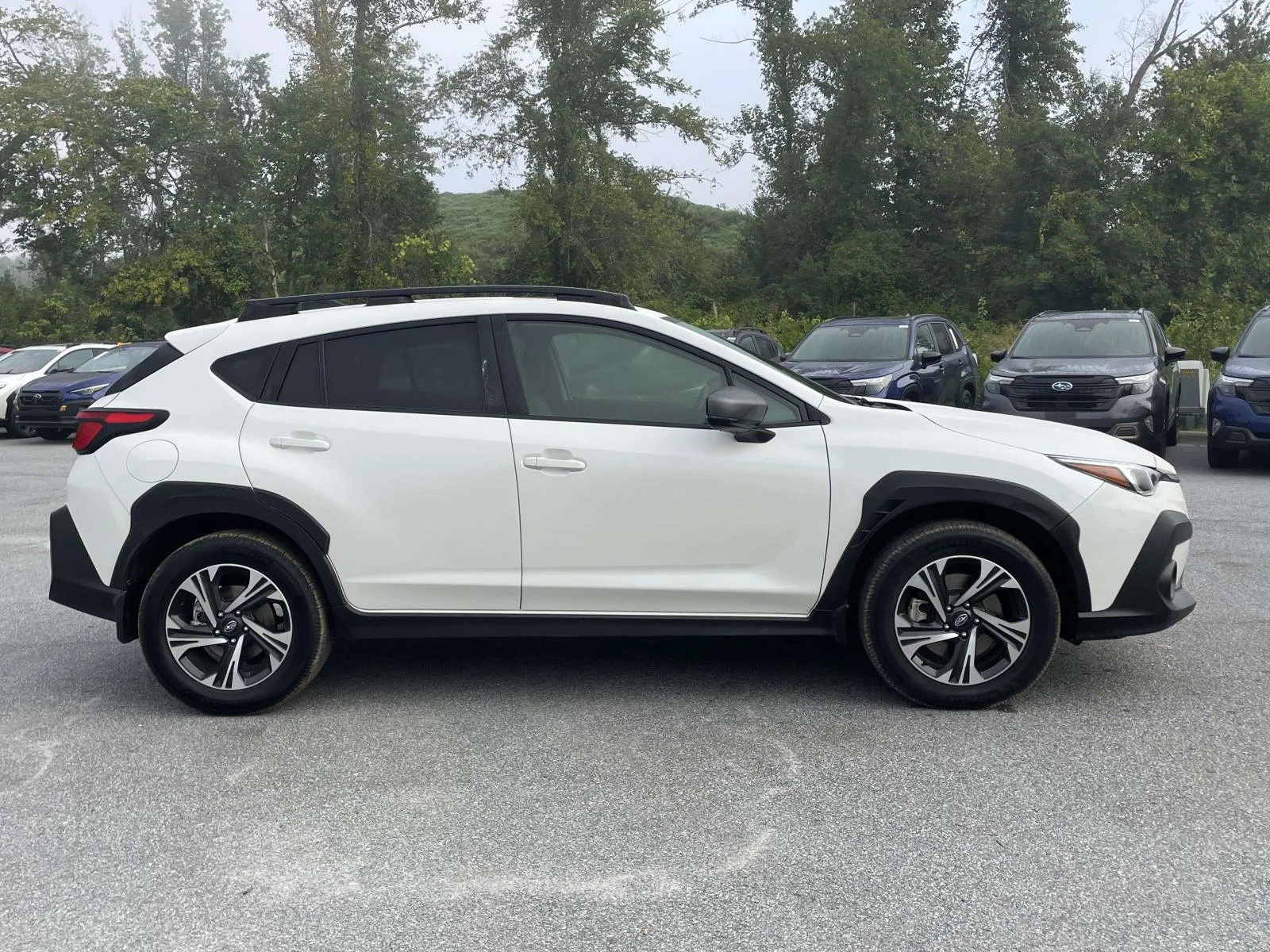 Used 2024 Crystal White Pearl Subaru Premium image 28