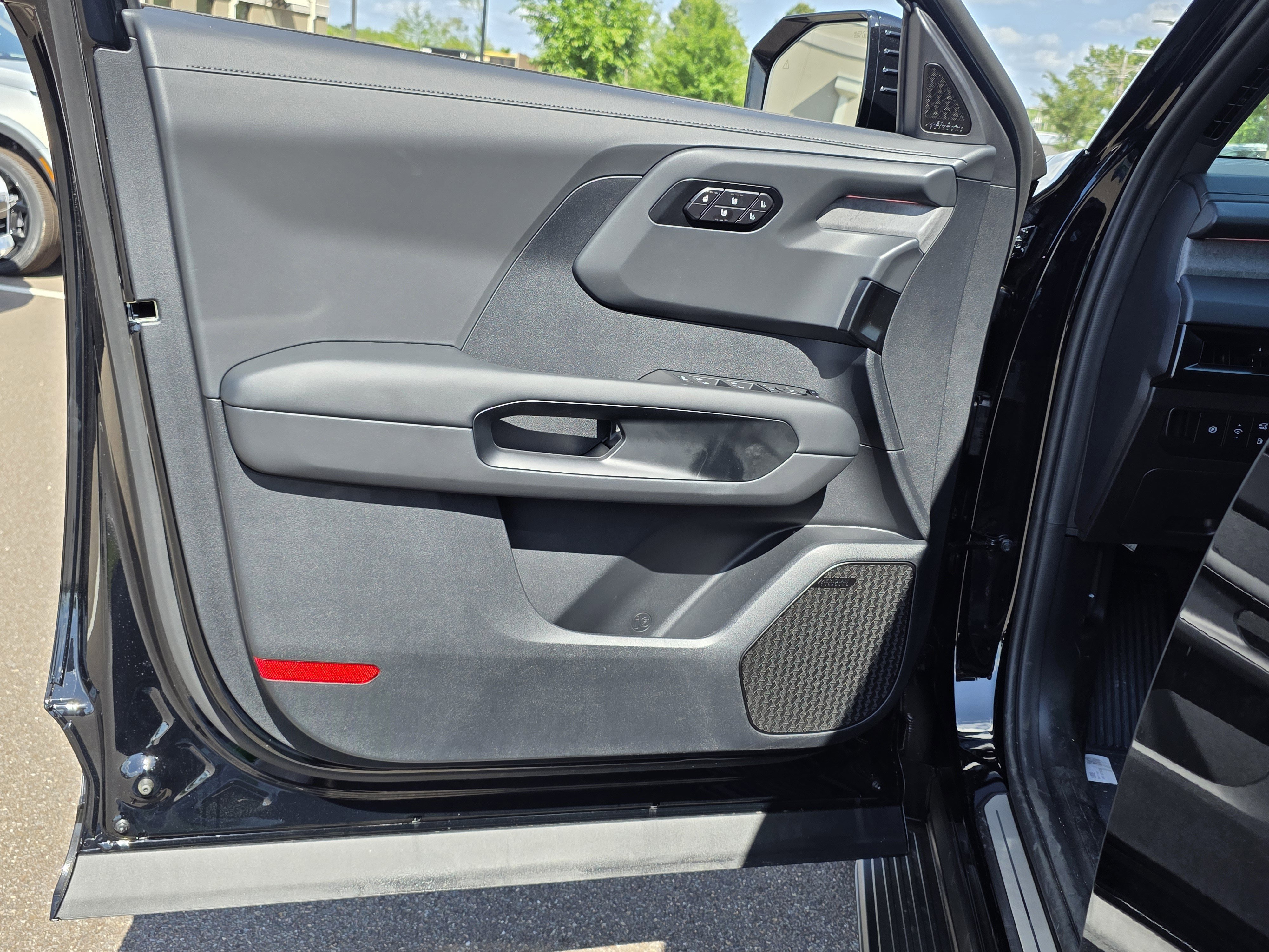 New 2027 Ebony Black Kia X-LINE SX image 12