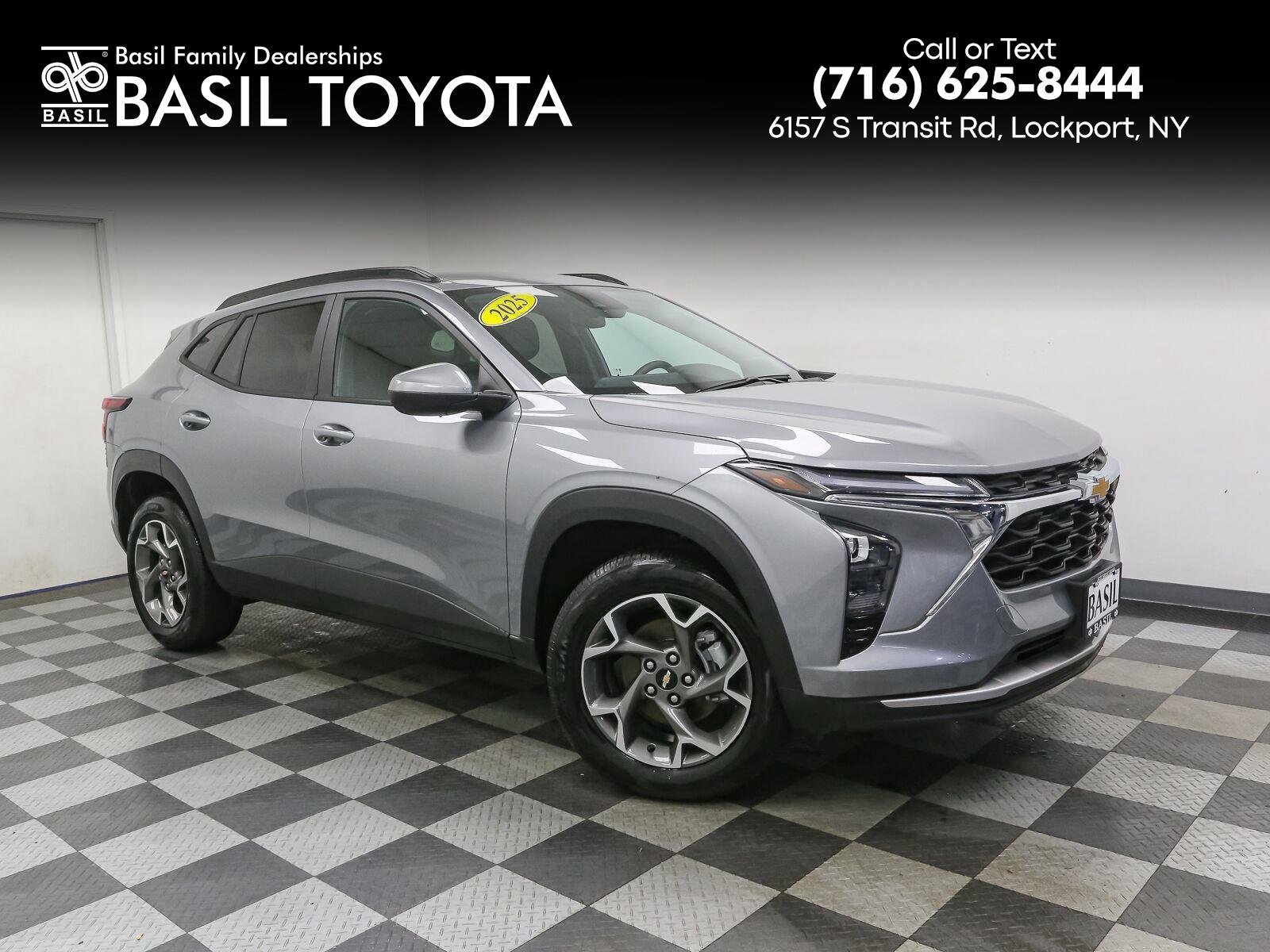 Used 2025 Sterling Gray Metallic Chevrolet LT image 1