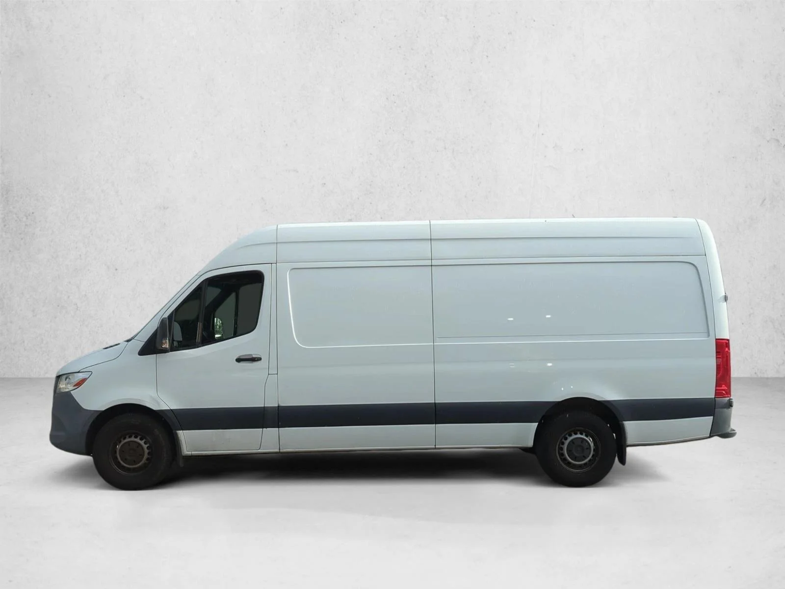 Used 2023 Arctic White Mercedes-Benz  image 8