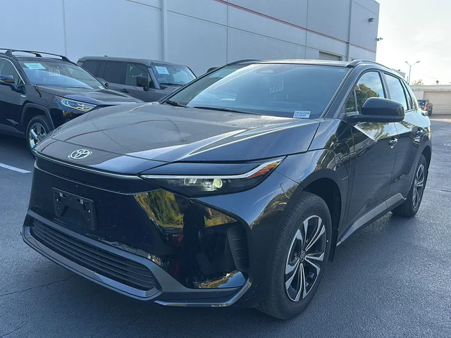 2024 Toyota bZ4X XLE