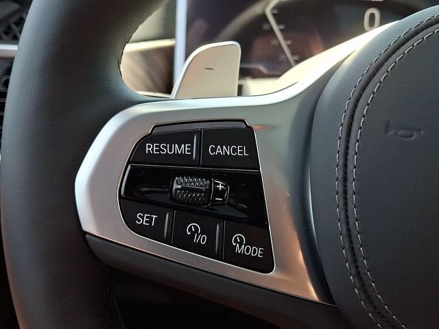 New 2027 Brooklyn Grey Metallic BMW xDrive40i image 18