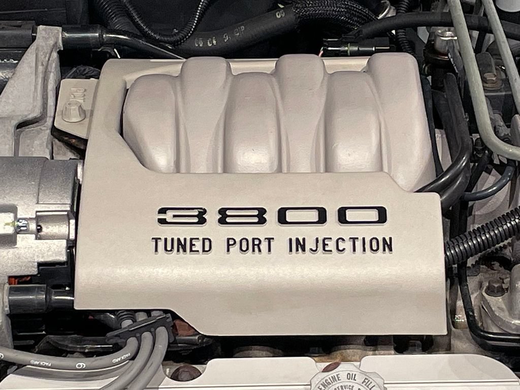 Used 1991  Buick Custom image 29