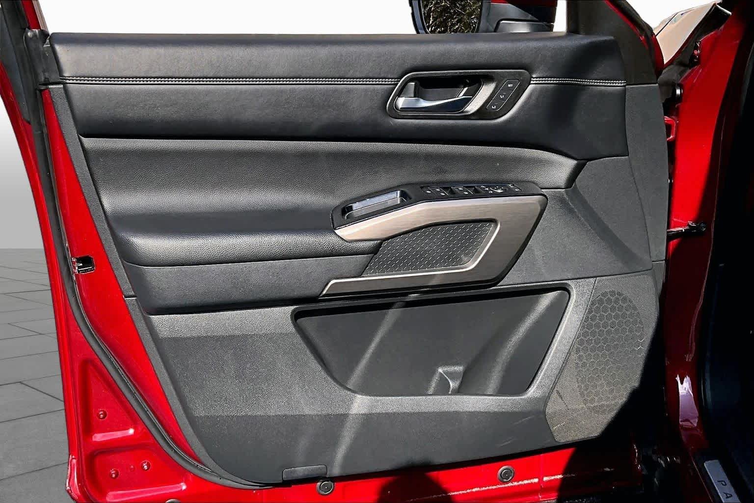 2023 Nissan Pathfinder Platinum - Photo 44