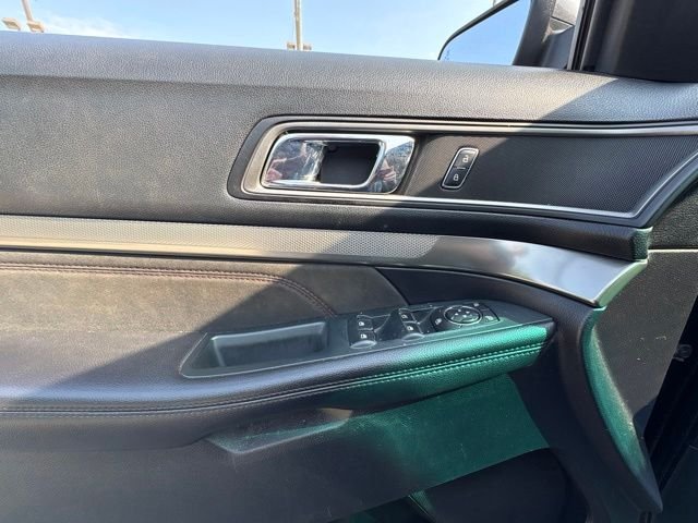 Used 2019 Black Ford XLT image 7