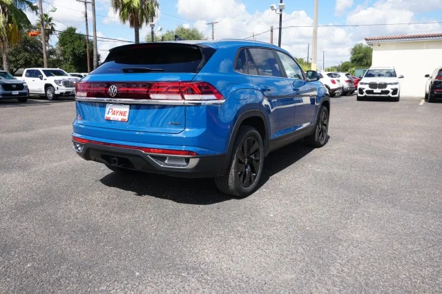 New 2025 R3R3 Mountain Lake Blue Volkswagen 2.0T SE w/Technology image 5