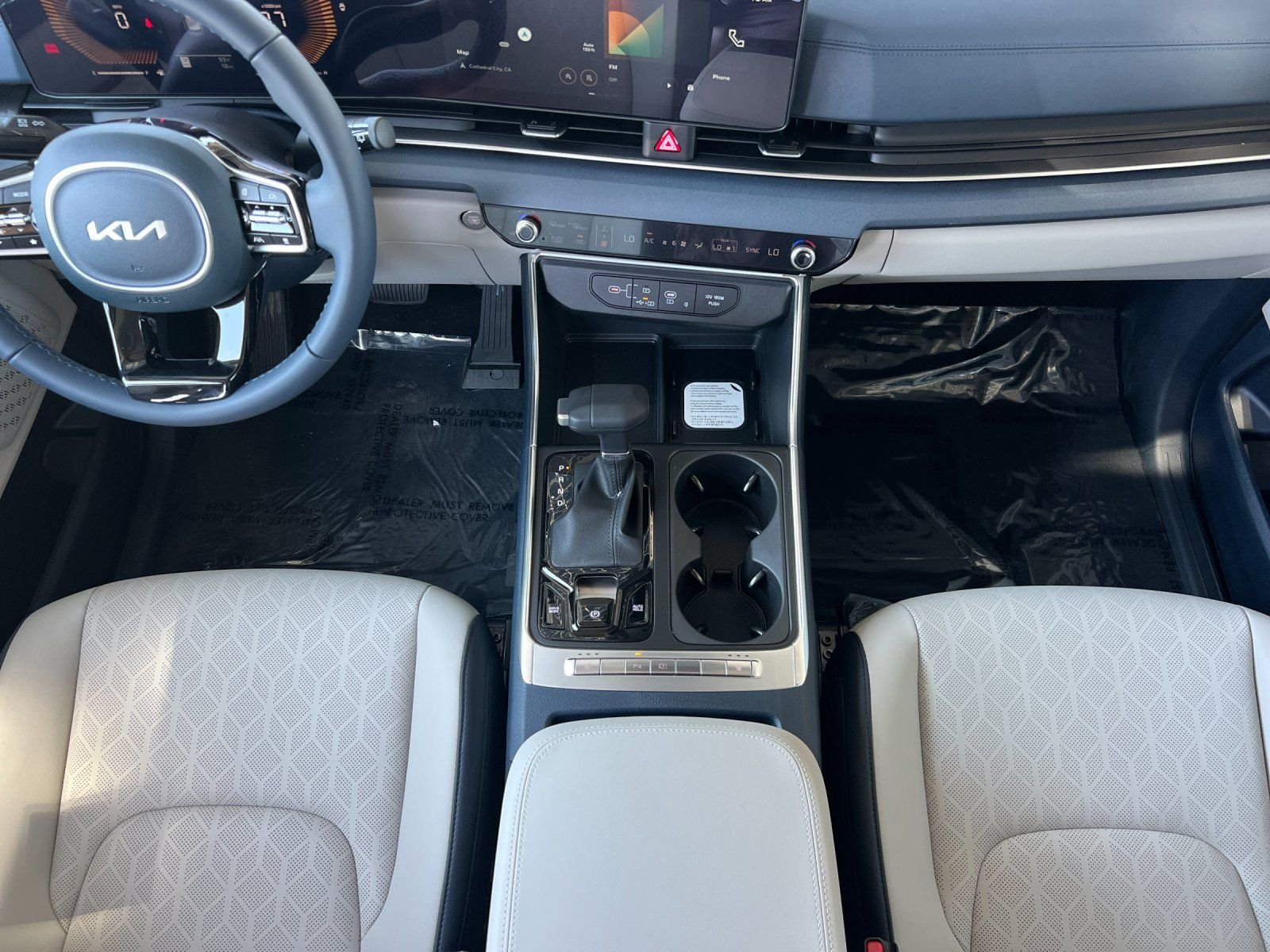 New 2026 Snow White Pearl Kia EX image 13