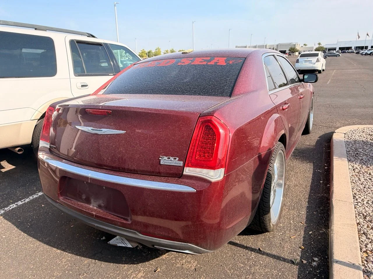 Used 2016 Velvet Red Pearlcoat Chrysler Limited image 4
