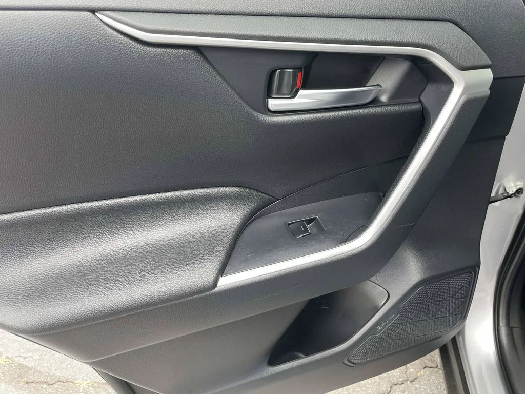 2023 Toyota RAV4 XLE Premium - Photo 14