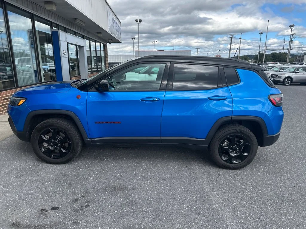 Used 2023 Blue Jeep Trailhawk image 6