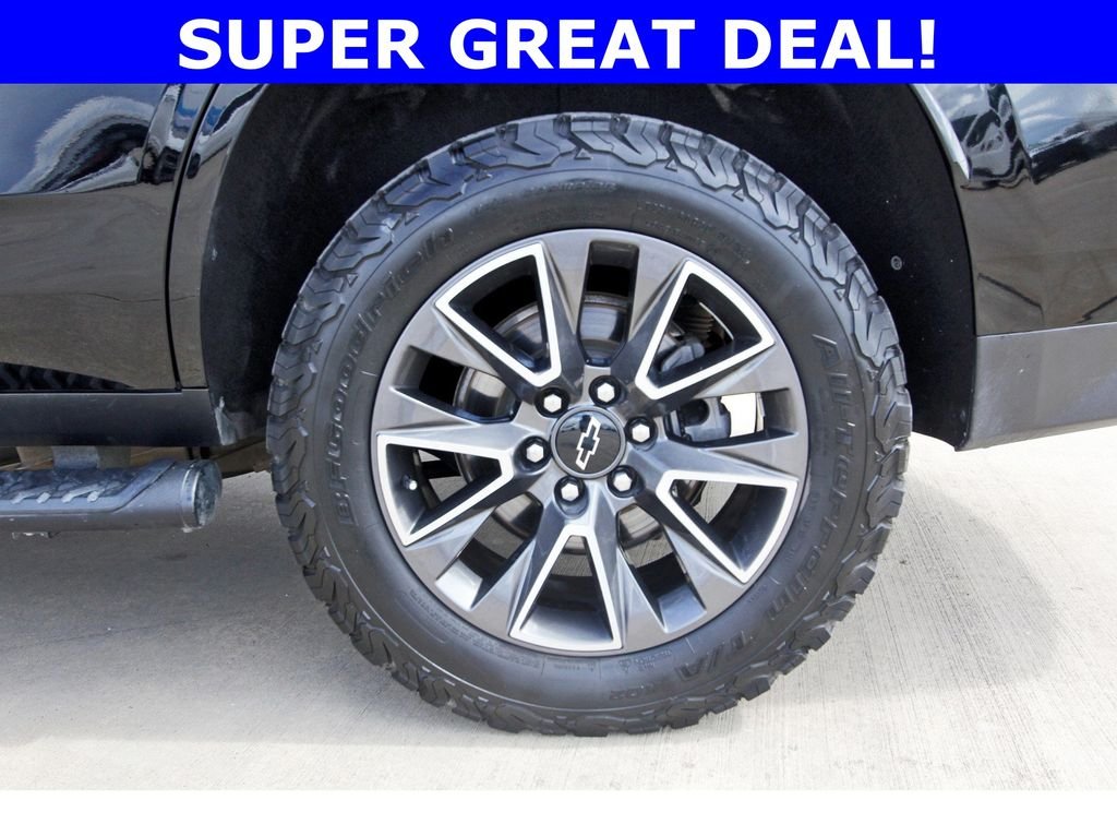Used 2021 Black Chevrolet Z71 image 31