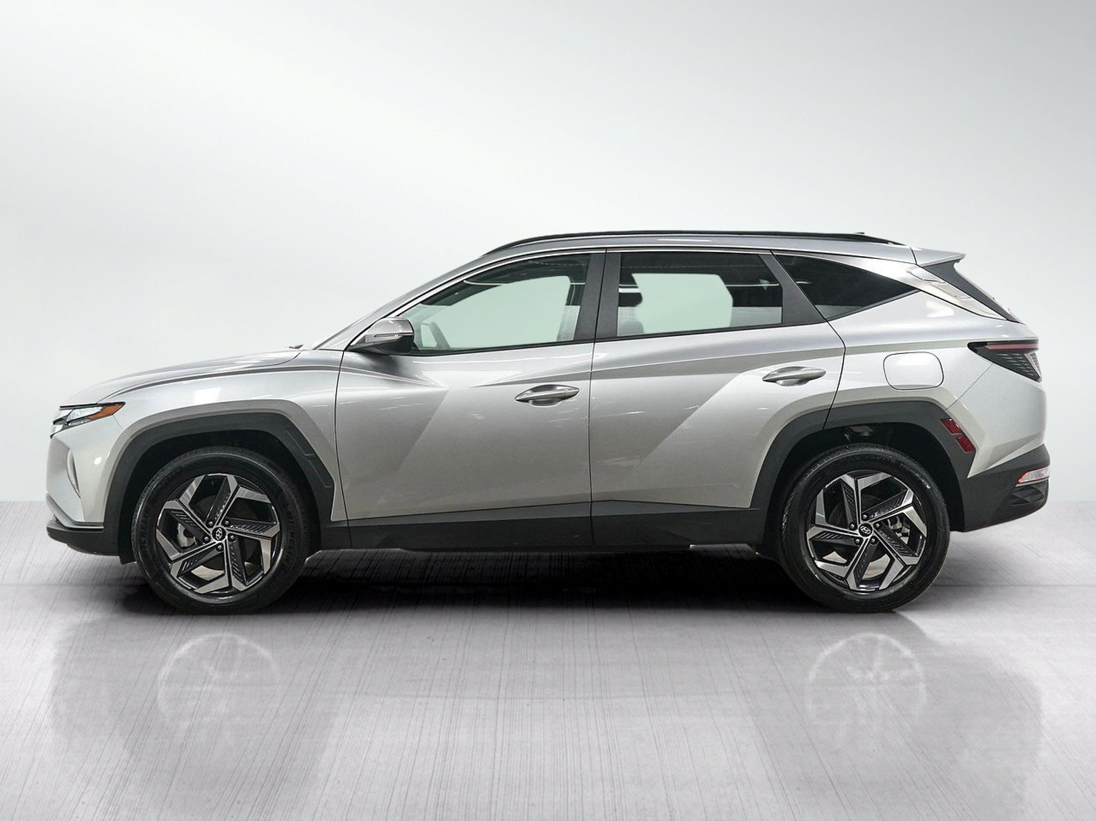 Used 2024 Hyundai Tucson SEL Convenience with VIN KM8JCCD1XRU155804 for sale in Minneapolis, Minnesota
