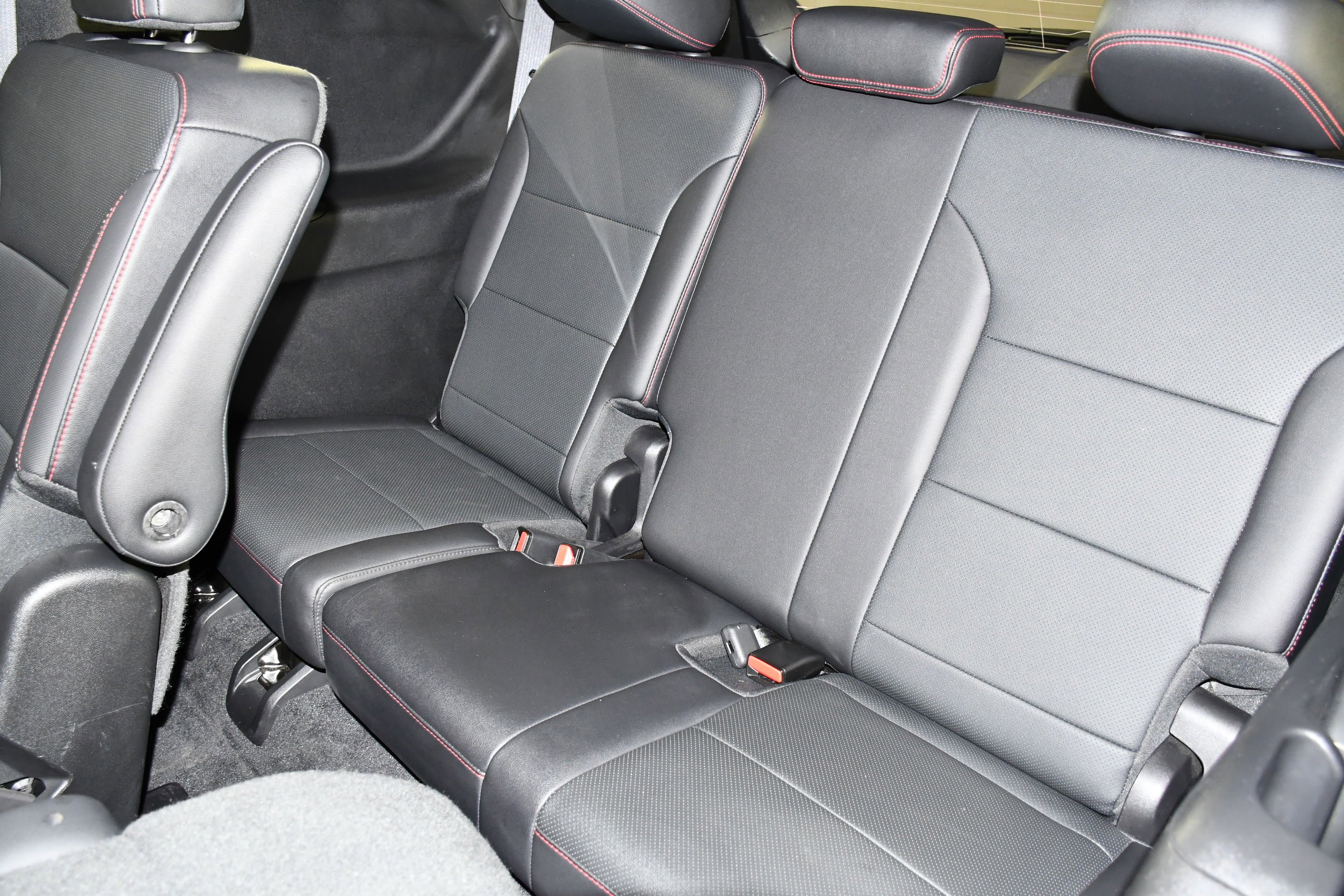 Used 2025 Sterling Gray Metallic Chevrolet AWD Z71 image 46