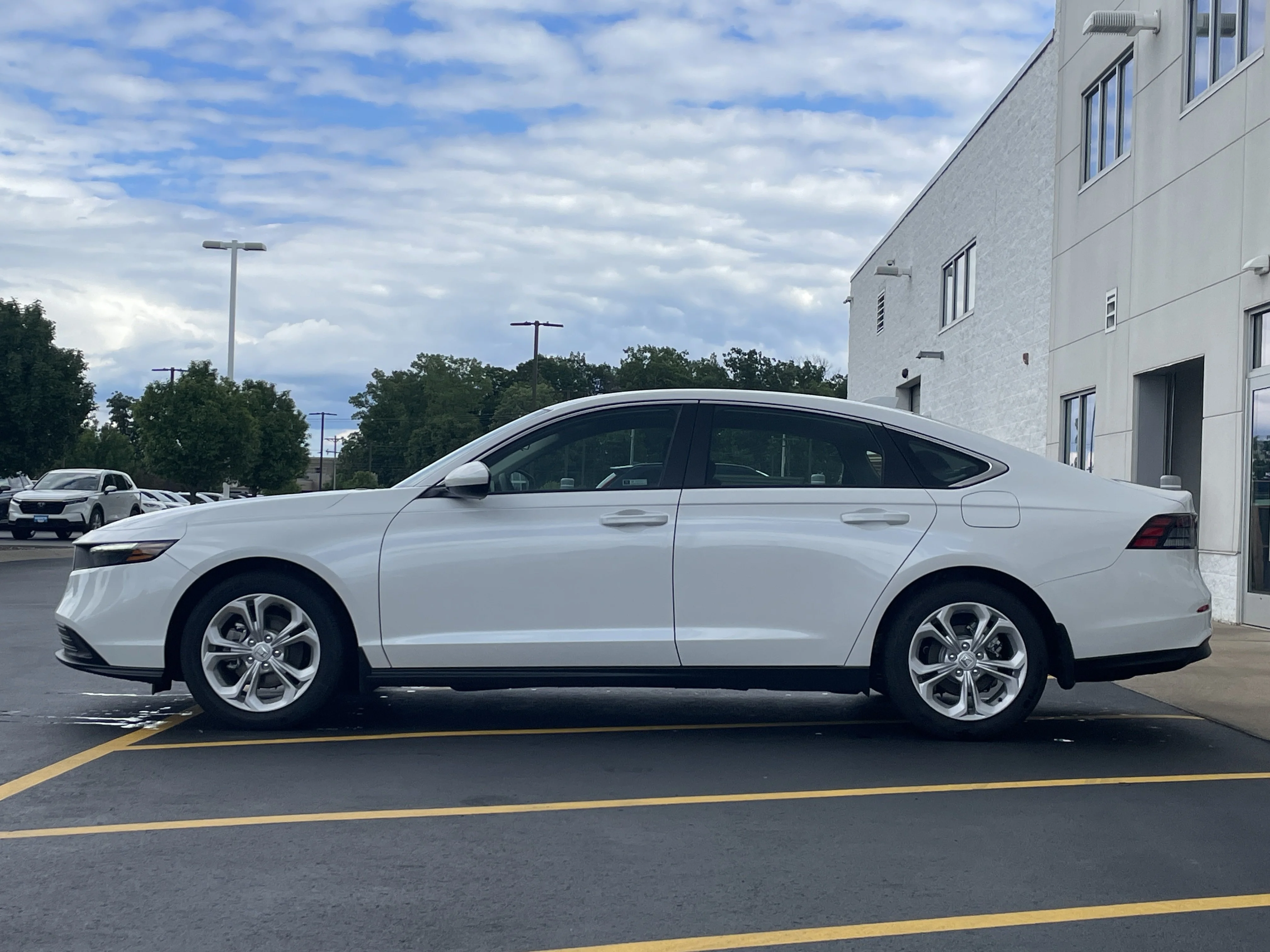 2025 Honda Accord LX - Photo 34