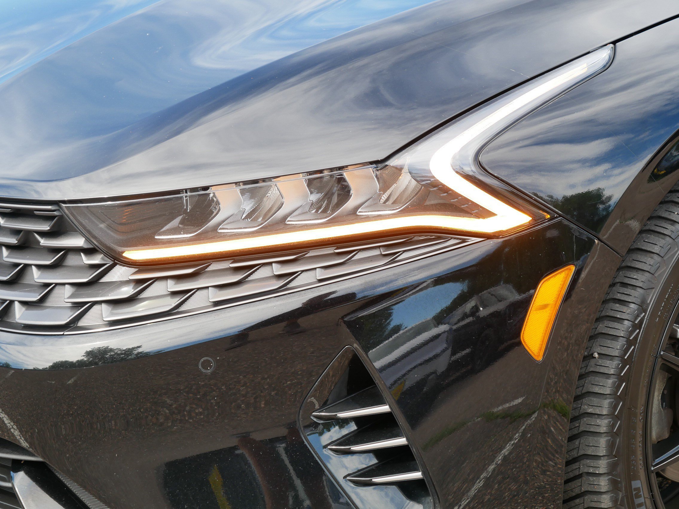 Used 2023 Ebony Black Kia EX image 16