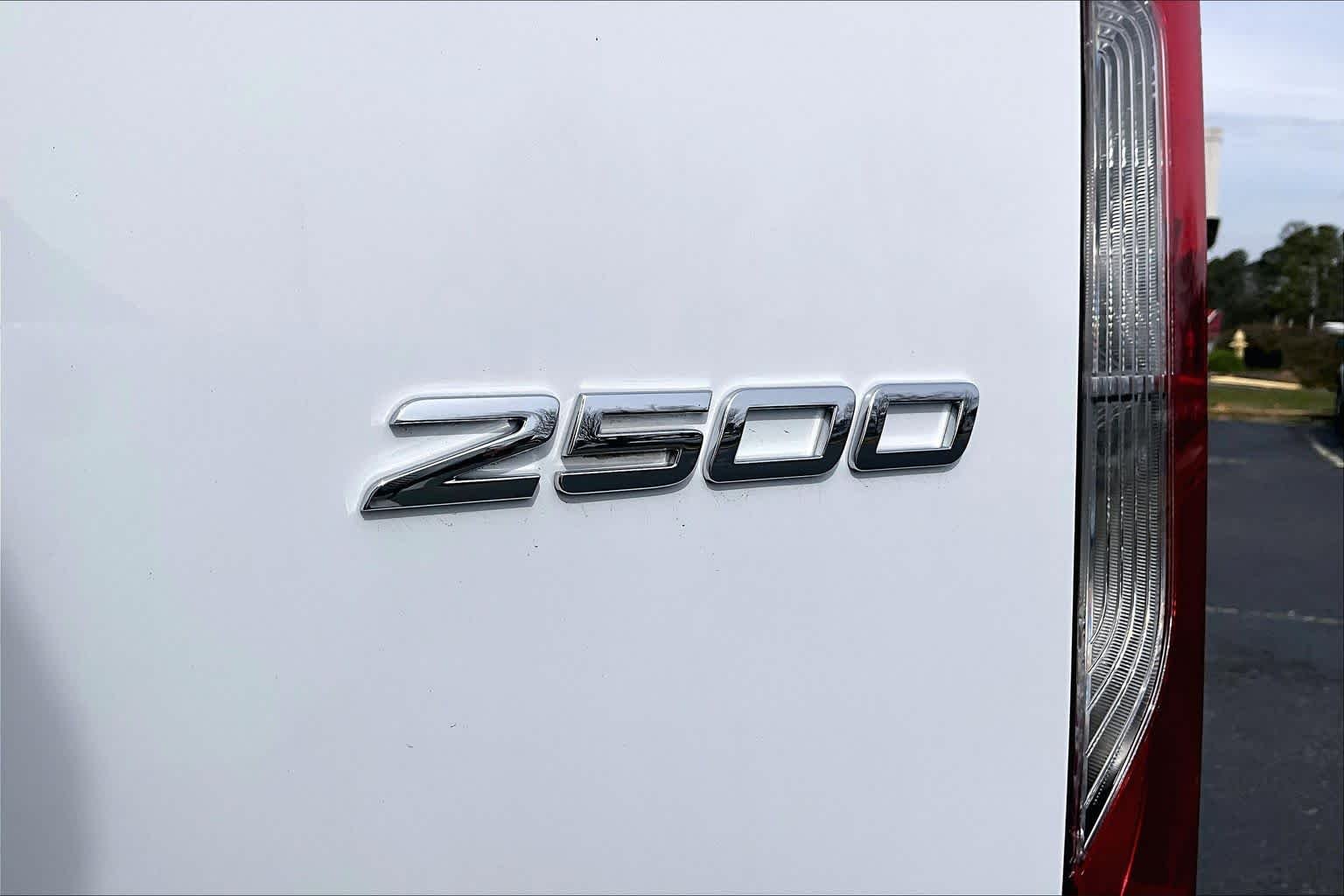 Used 2023 Arctic White Mercedes-Benz  image 10