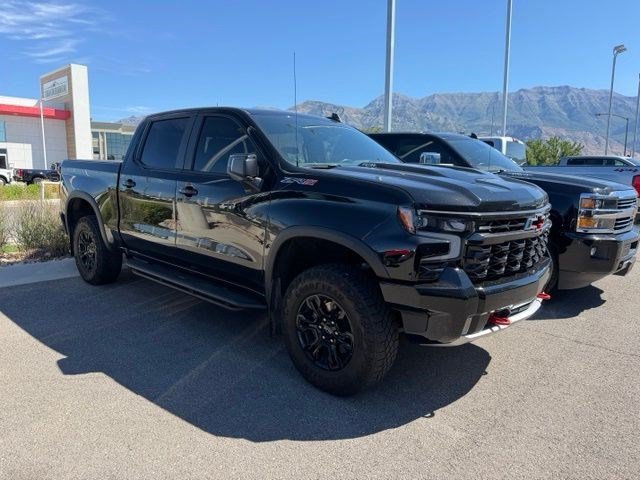 Used 2022 Black Chevrolet ZR2 image 3