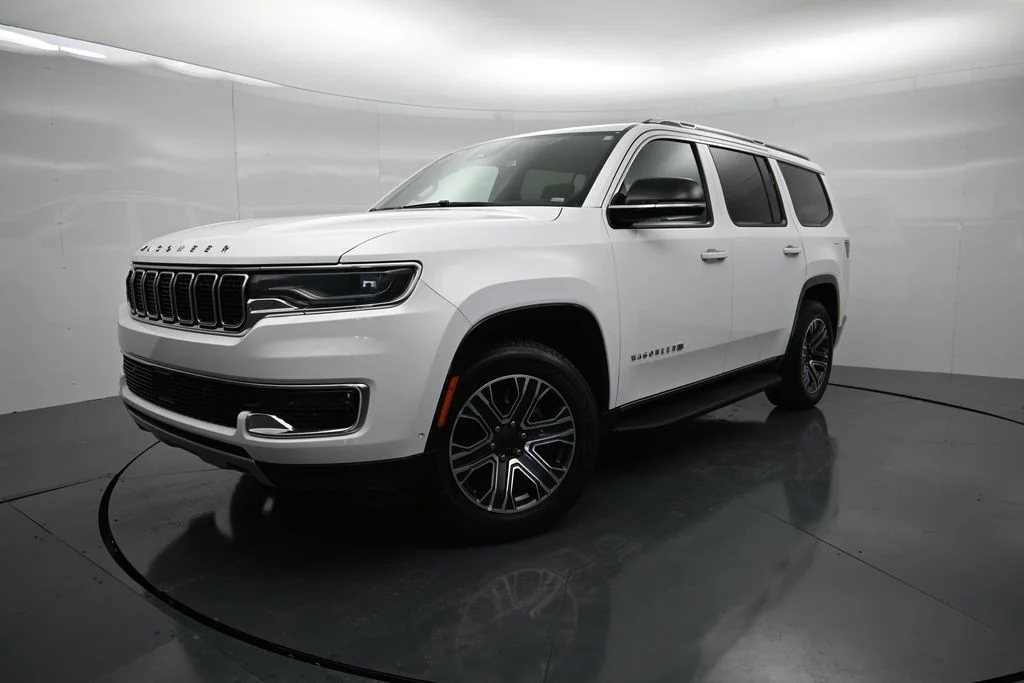 Used 2024 White Jeep Series II image 1
