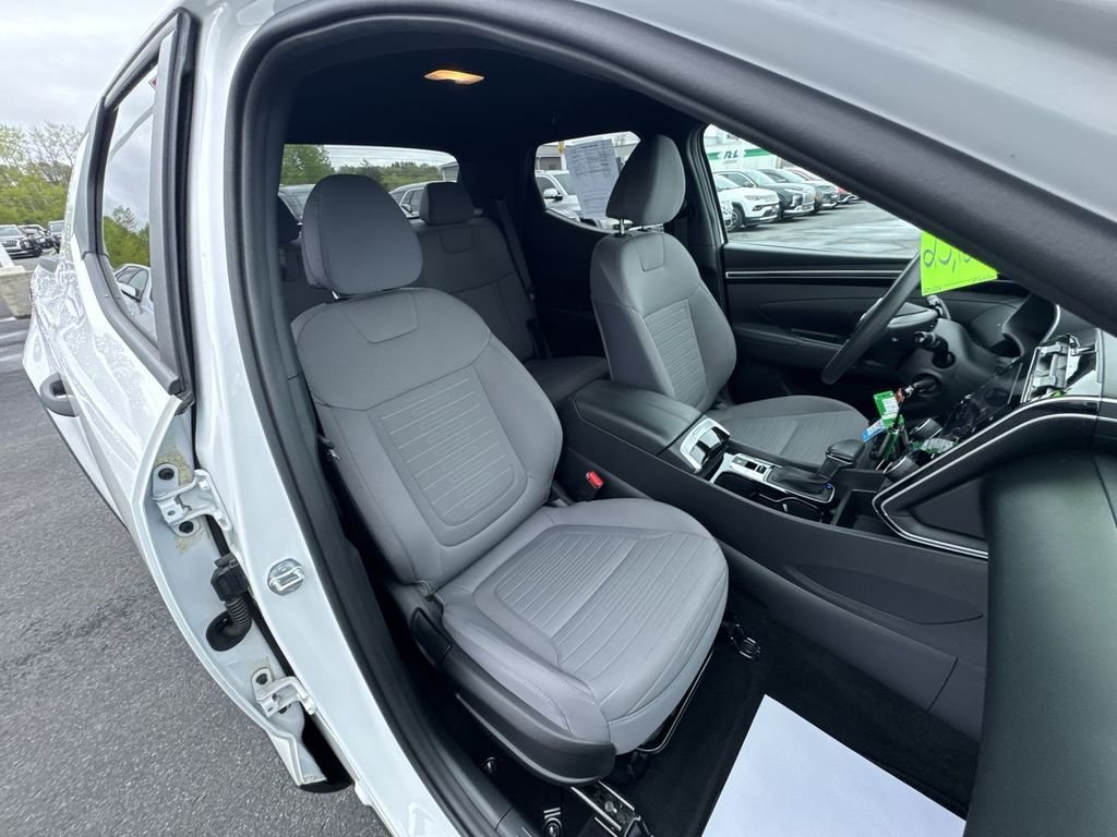 Certified Used 2024 White Hyundai SE image 30