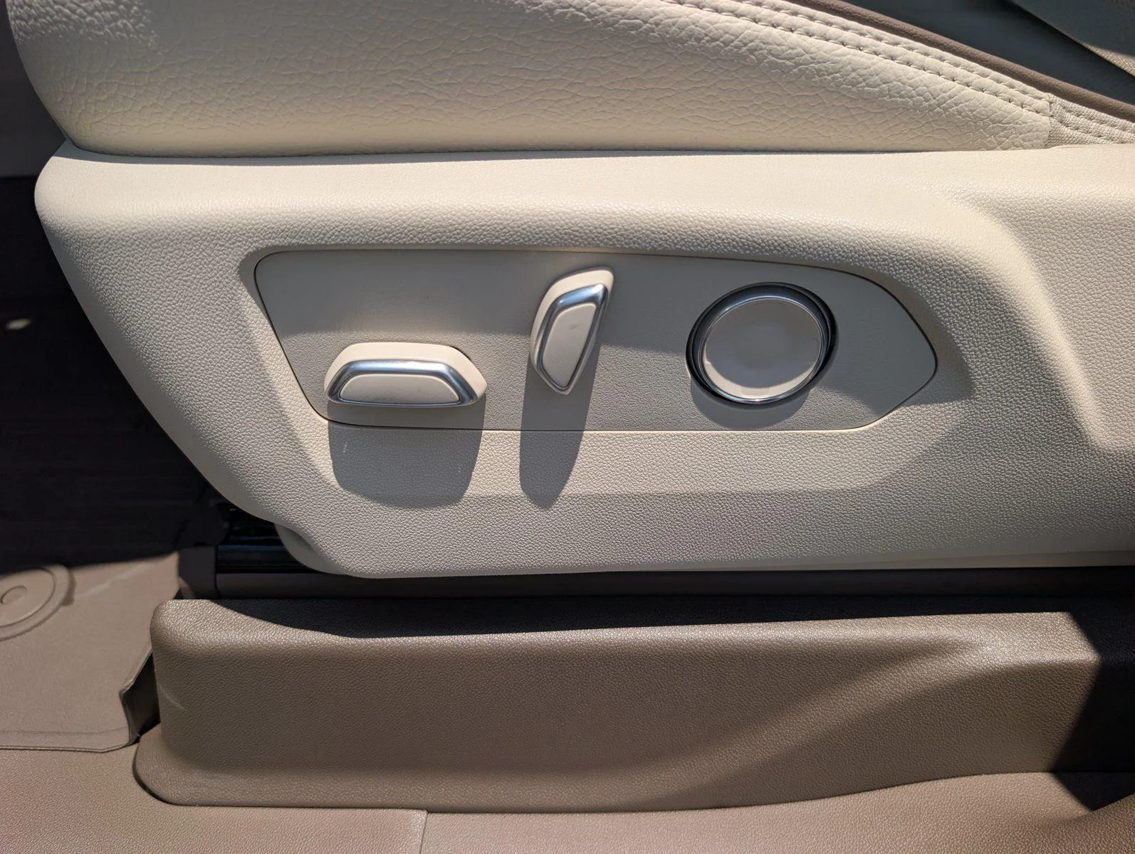 New 2026 Sterling Metallic GMC Denali image 23