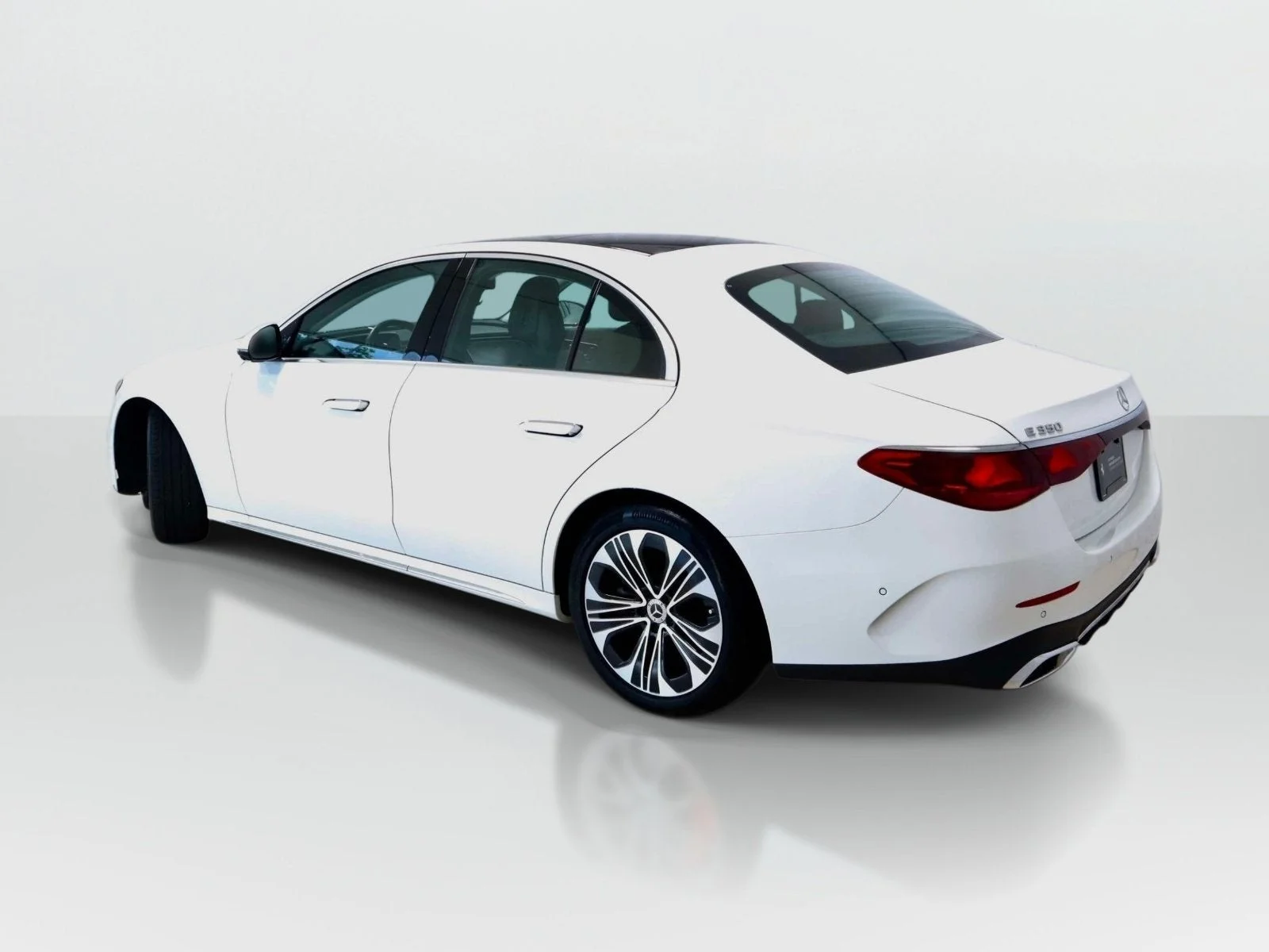 Used 2025 Polar White Mercedes-Benz E 350 image 3