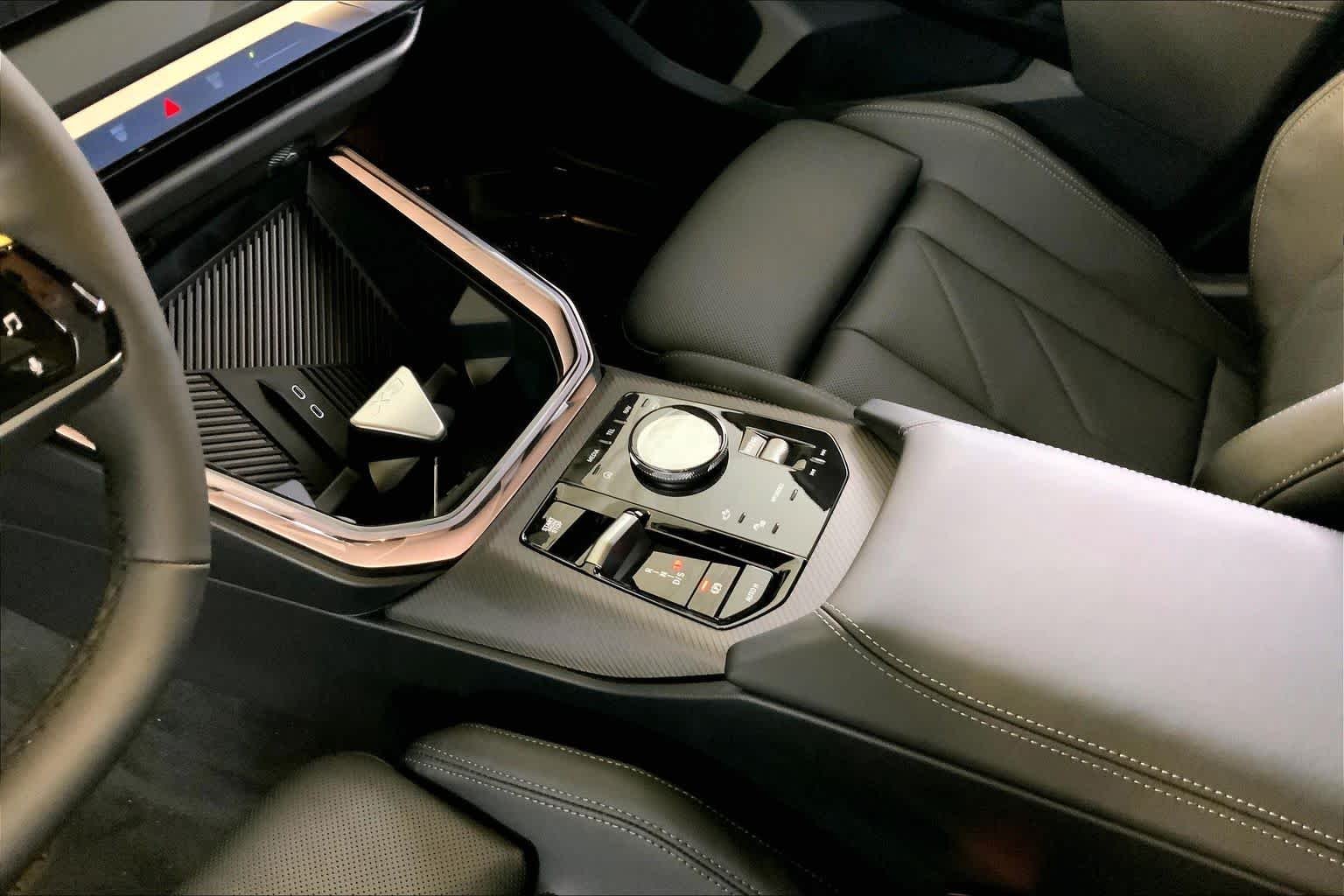 New 2026 Skyscraper Grey Metallic BMW 30 xDrive image 7