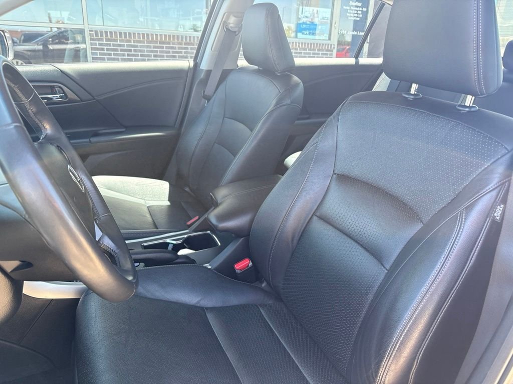 Used 2014 Gray Honda EX-L image 12