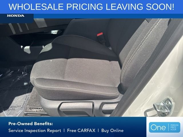 Used 2024 Glacier White Nissan S image 17