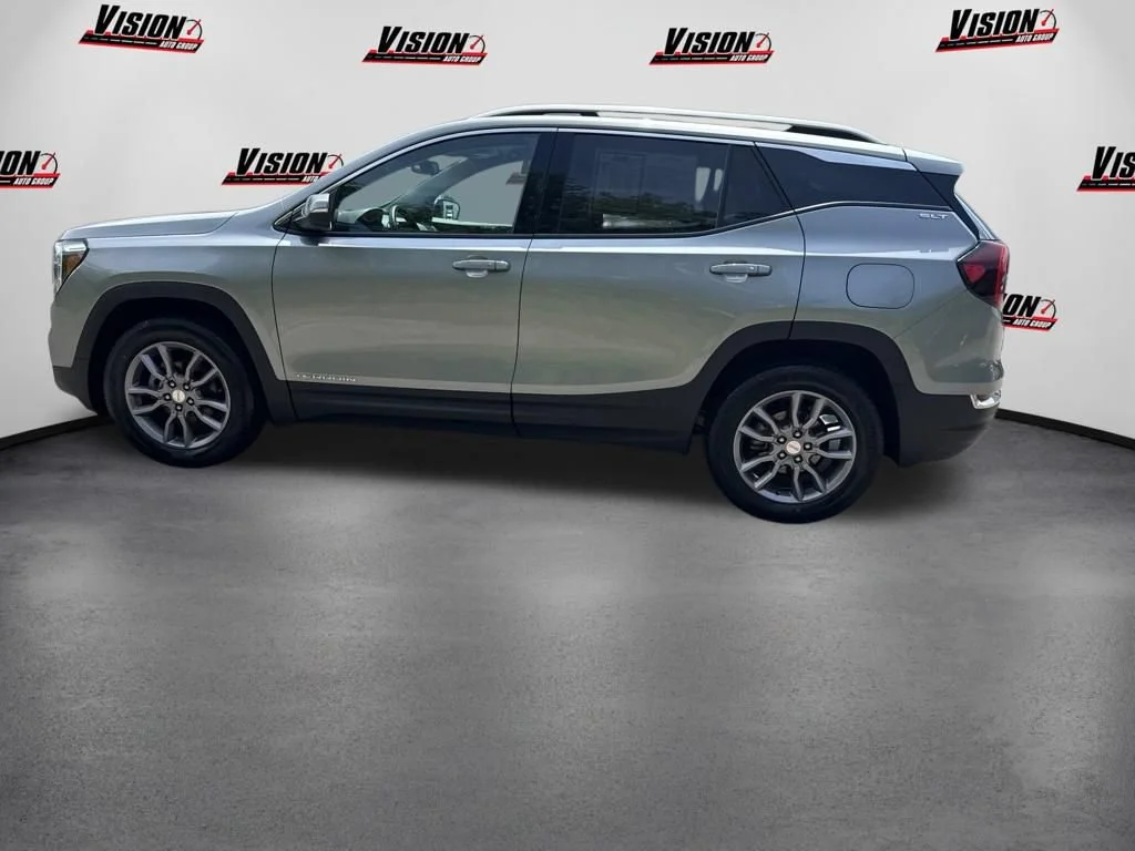 Used 2023 Sterling Metallic GMC SLT image 8