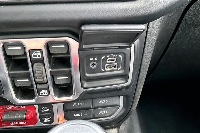 Used 2024 White Jeep Rubicon 4xe image 31