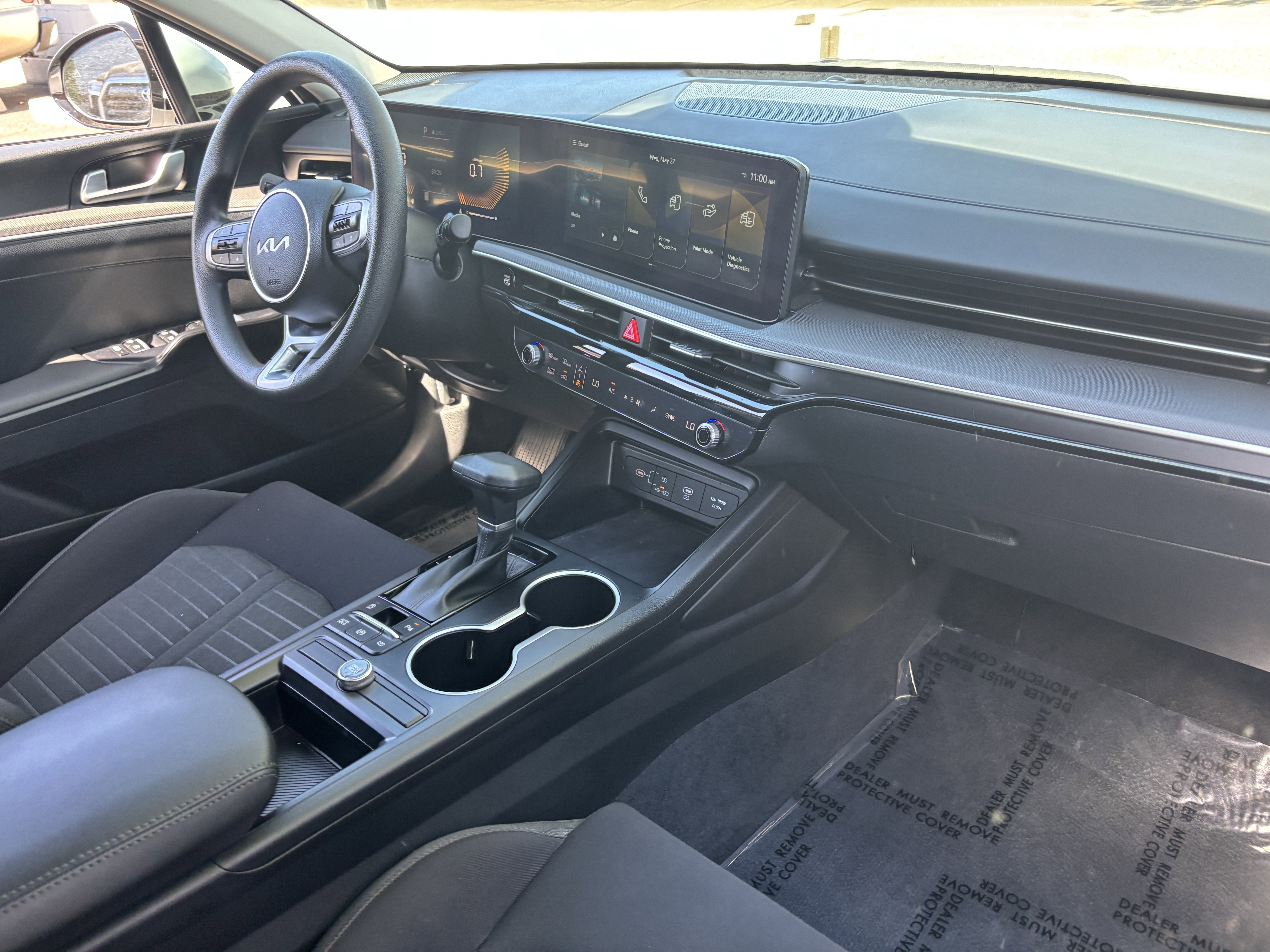 Certified Used 2026 Snow White Pearl Kia LXS image 10