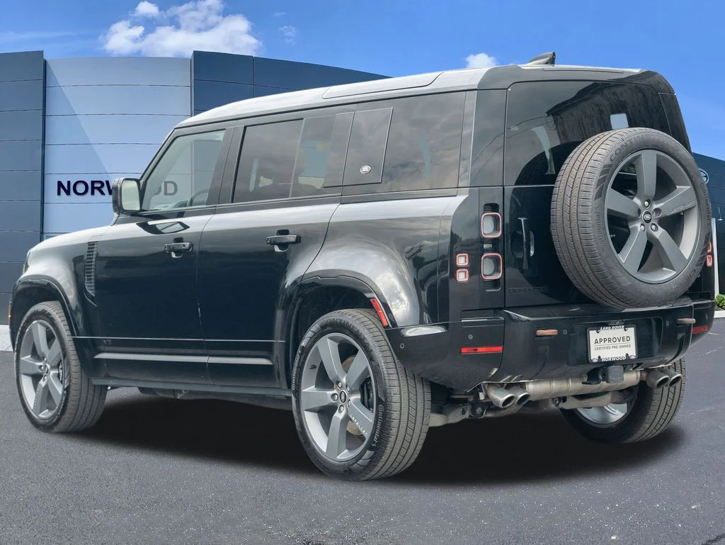 Certified Used 2023 Black Land Rover V8 image 6