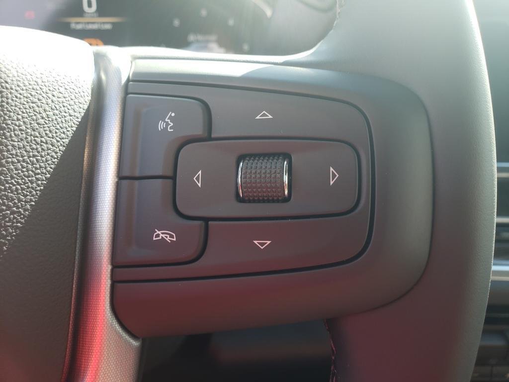 New 2026 Onyx Black GMC Elevation image 18
