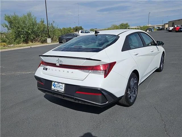 New 2025 Serenity White Hyundai SEL Sport image 5