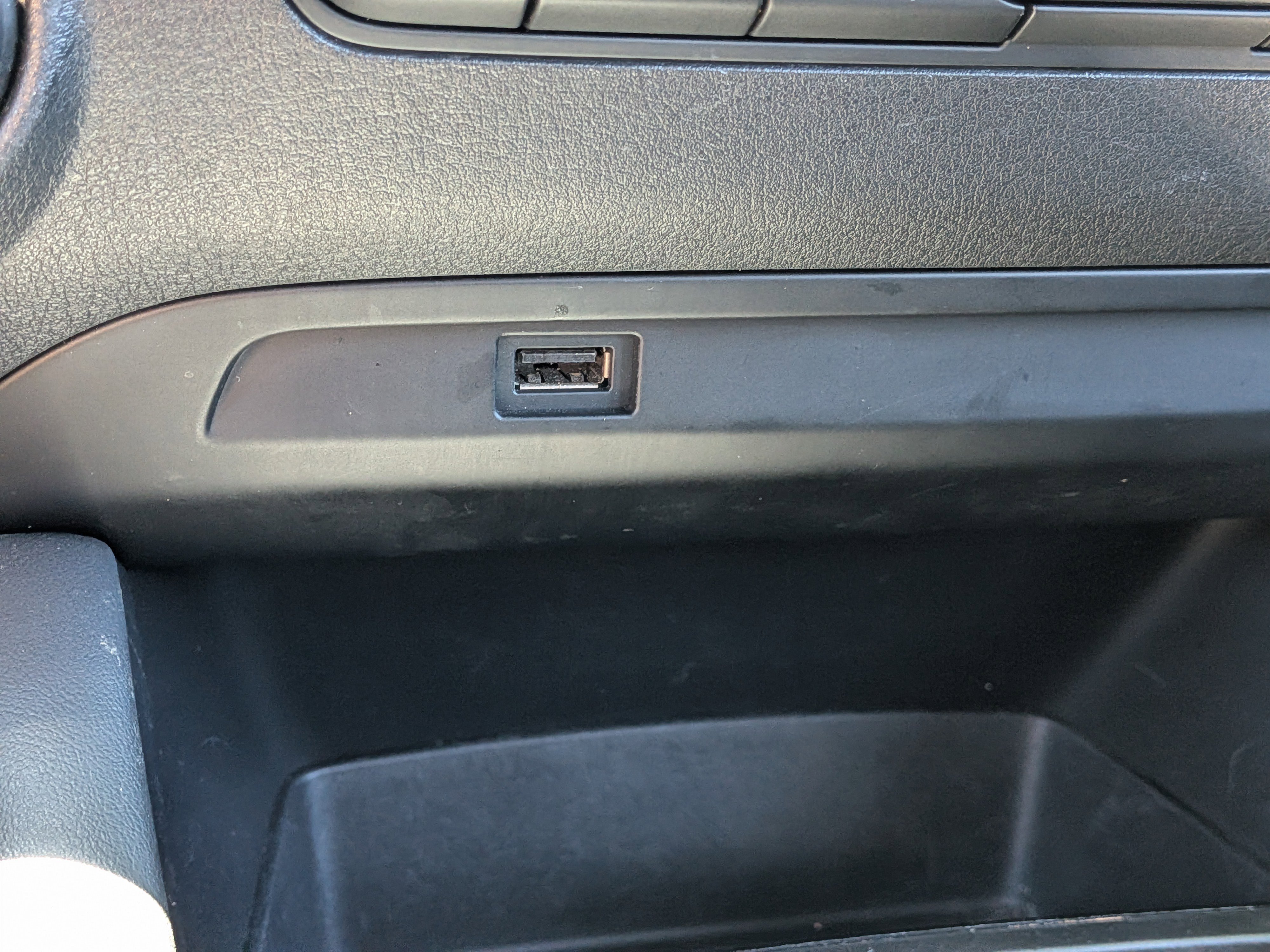 2019 Mazda Mazda3 Premium AWD - Photo 32