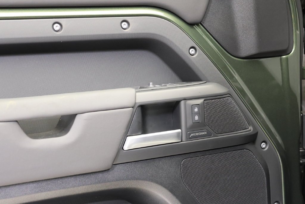 New 2026 Woolstone Green LAND ROVER S image 27