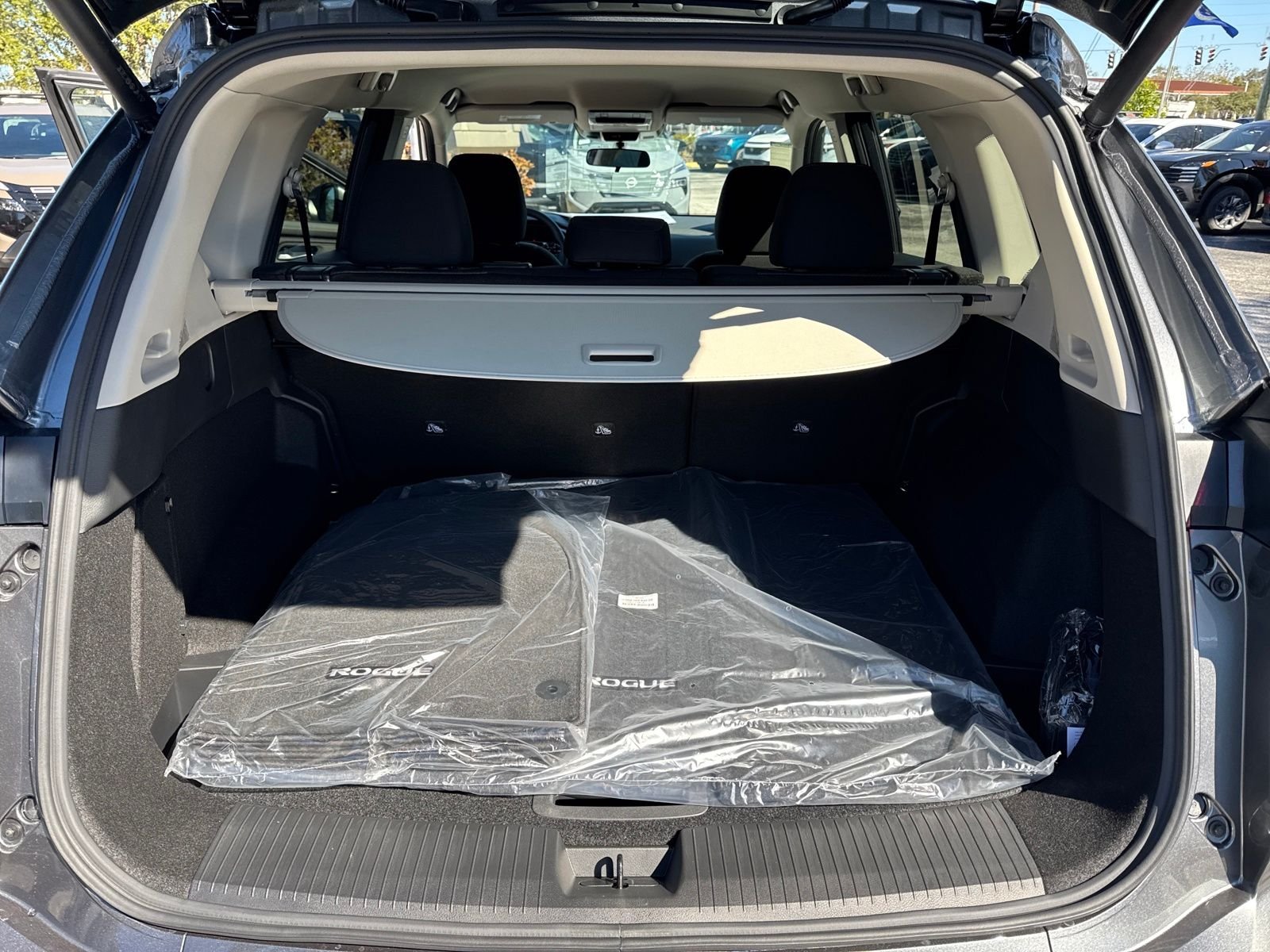 New 2026 Nissan Rogue SV 4D Sport Utility