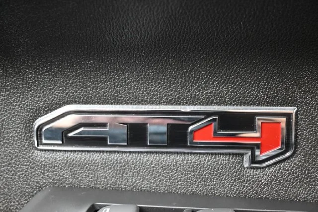 Used 2025 White GMC AT4 image 15