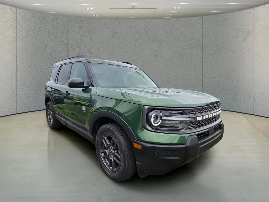Used 2025 Green Ford Big Bend image 7